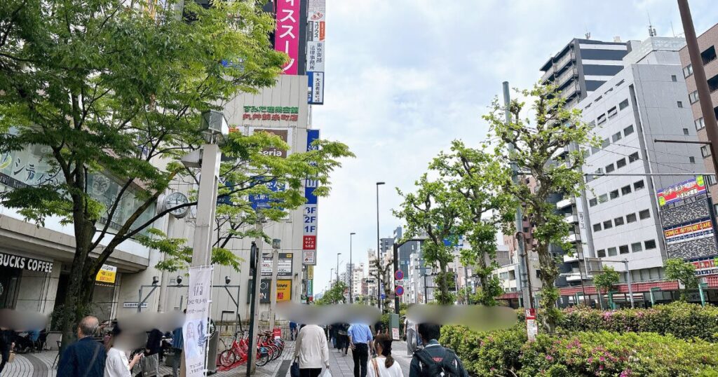 マルイ下の通りの実際の写真